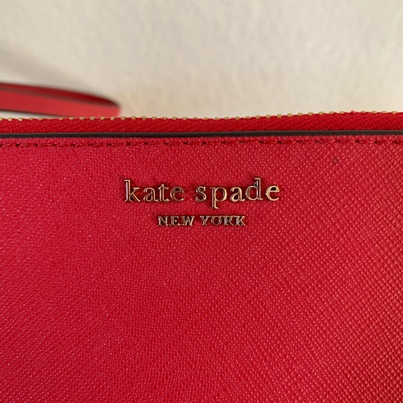 Donated - Kate Spade wristlet - Picture 2 of 7